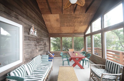 Cape May Point Condo | Only 2 short blocks to the beach! Fabulous 4 bedroom, 2.5 bath Cape May Point Cottage with living space on one level.