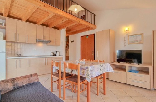 Lovrecica Apartment | Only 70 metres to the crystal-clear Adriatic Sea with private balcony