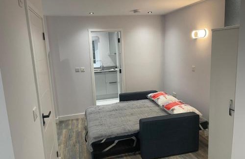 Lewisham Apartment | OnSiteStays Stylish Studio Sleeps 2