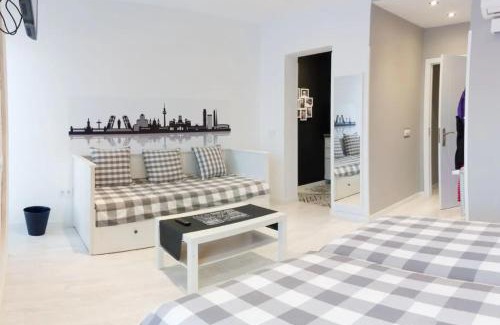 Palos de la Frontera Apartment | ºººMZ Atocha Station Studio ººº