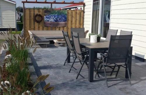 Serooskerke Ski Chalet | Oostveen Comfortable holiday residence