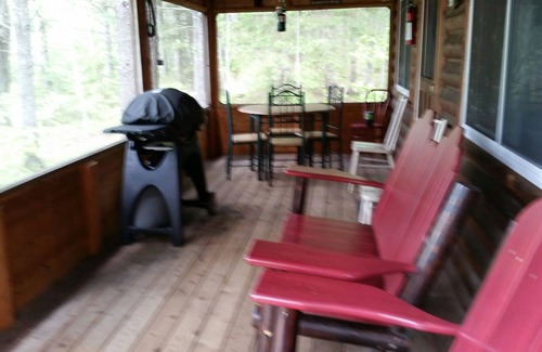 Little Lake Cabin | Open Aug 17-28 Secluded Lakefront Natural Retreat Centered near most attractions