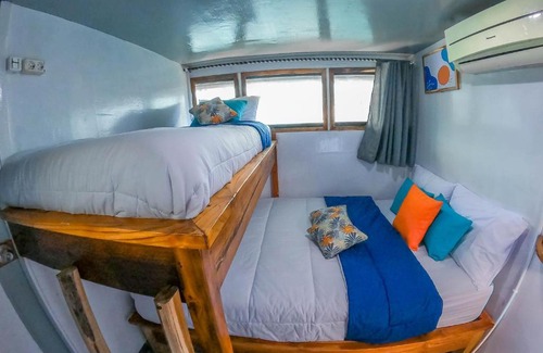 Labuan Bajo Boat Rental | Open trip sharing komodo 3d/2n