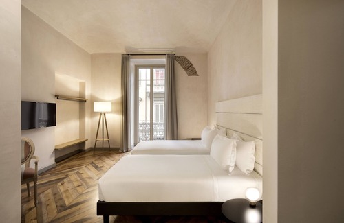 Historic Centre Hotel | Opera 35 Boutique Hotel