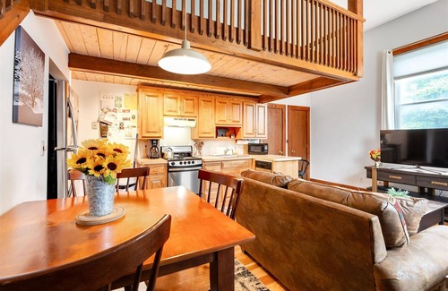 Bethel House | Opera House Loft 04 | 1 Bed, 1 Bath