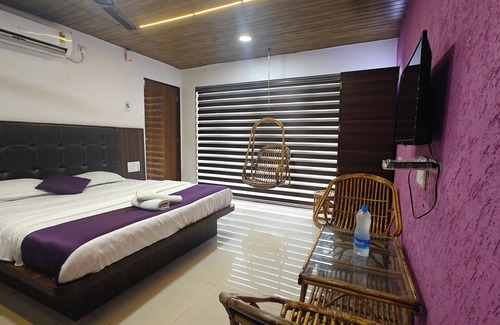 Alibaug Hotel | Opulence Resort Nagaon Alibaug