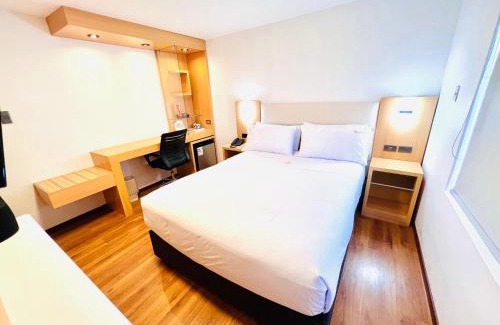 Cerro Colorado District House | OQ STANDARD HOTEL - Airport