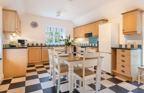 Trelights Cottage | ORCHARD COTTAGE, family friendly in Trelights