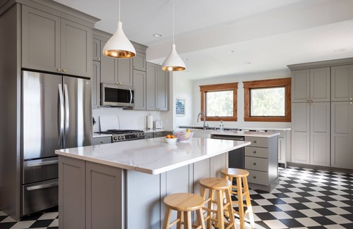 Suttons Bay House | Orchard farmstead in the heart of Leelanau wine country