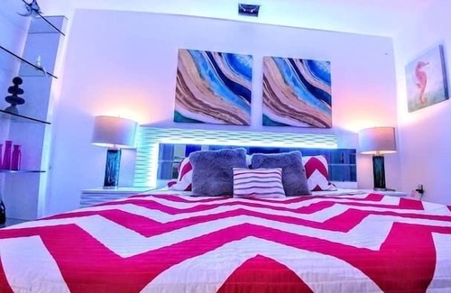Oakes Estates House | Orchid Estates