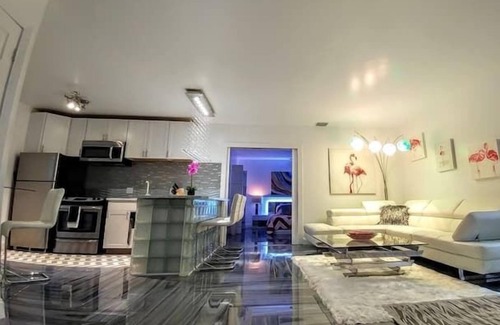 Oakes Estates House | Orchid Estates