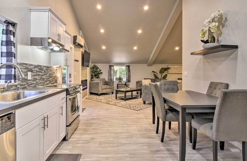 Oregon City House | Oregon City Abode ~ 23 Mi to Dtwn Portland!
