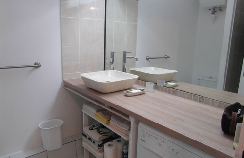 Cul de Sac Apartment | Orient Bay beachfront residence