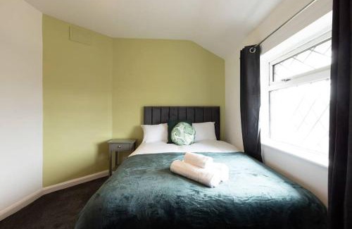 Bramley Apartment | Origin - Close 2 city-centre, Shops, Netflix