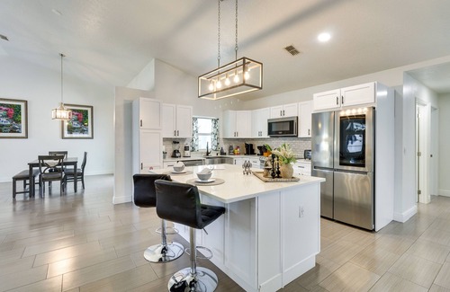 Sunridge Woods House | Orlando Area Home w/Lanai: 10 Mi to Disney!