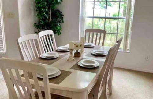 Orange Tree Villa | Orlando Vacation House