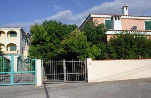 Orosei Apartment | Orthilippa