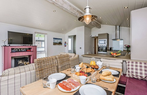 Ryde Ski Chalet | Osborne Premier Lodge