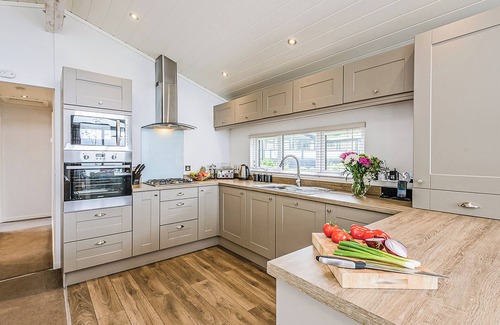 Ryde Ski Chalet | Osborne Premier Lodge