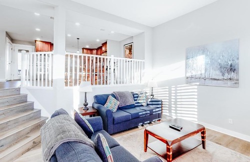 Bear Hollow Village House | Oslo Style by Olympic Park