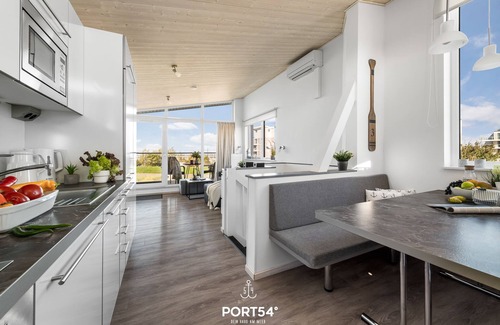Wendtorfer Strand House | Ostseelchen - great facilities, best sea view, large garden, sauna, bike port