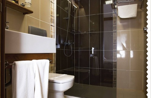 Akyaka Hotel | Otel Azmakhan