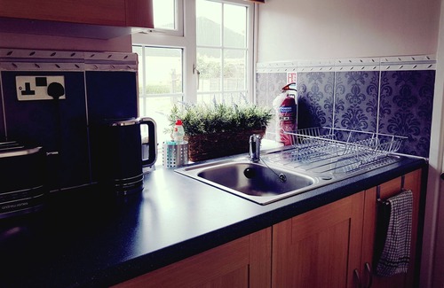 Edingworth House | Otters’ Lodge: Beautiful countryside cottage close to beaches and attractions.