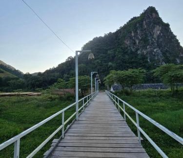 Nong Khiaw Resort | Ou liver house, deluxe