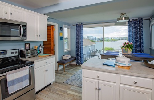 Matunuck House | Our home in Matunuck has sweeping views of the Block Island Sound & Potters Pond