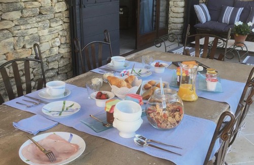 Gordes Bed & Breakfast | OUSTAU DE PIERA