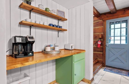 Rockbridge Cabin | Outdoors Sleeps7 Family Getaway Fun Arcade