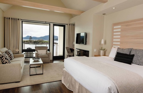 Eastsound Hotel | Outlook Inn