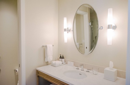 Eastsound Hotel | Outlook Inn