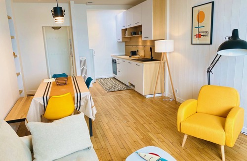 Ille-et-Vilaine Apartment | Outremer: 100% renovated apartment in the 1st rank of the Bay of Mont St-Michel