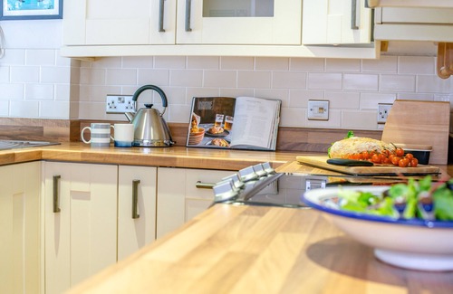 Little Petherick Apartment | Outrigger - Little Petherick