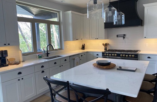 Decorah House | Over 3600 sqft house in gorgeous Decorah, Iowa!