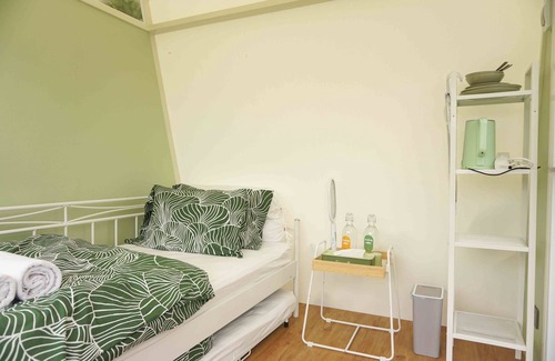 Ciumbuleuit Cabin | Over Easy Glamping Site