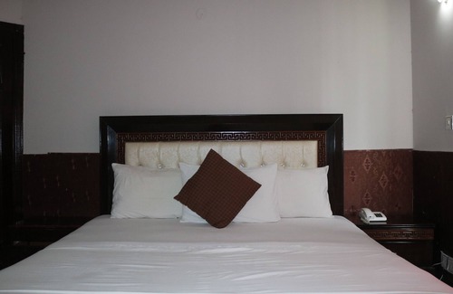 F-6 Sector House | Overseas B&B Guest House