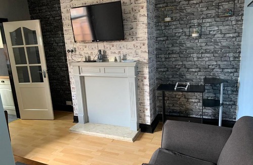 Newcastle-upon-Tyne Apartment | Ovington Grove 1 free parking fully equipped kitchen 3 bedrooms Netflix