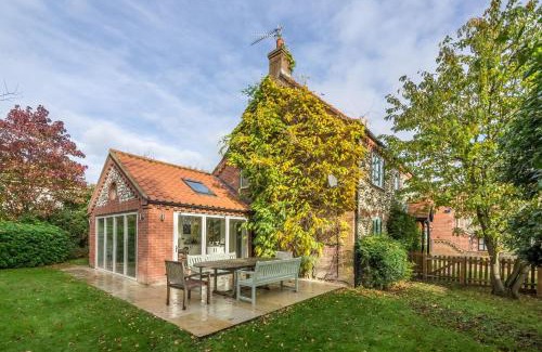 Burnham Market House | Owl Cottage Woodside