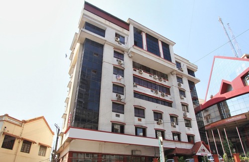 Hampankatta Hotel | OYO 10632 Hotel Brigade Royal
