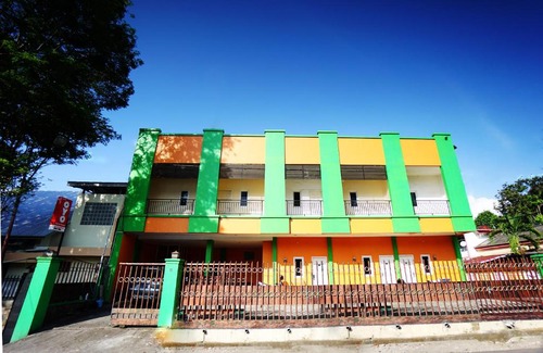 Manado City Centre Hotel | OYO 1540 Carrot House