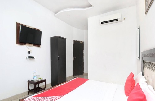 Amritsar Hotel | OYO 15996 Ma Resort