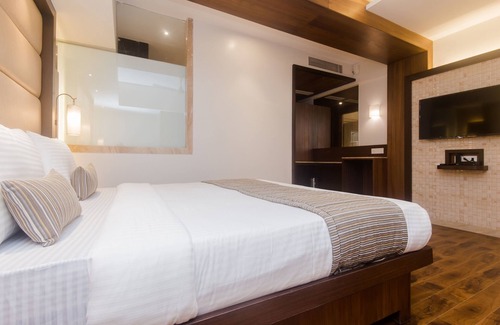 Vasai West Hotel | OYO 16718 Hotel Aditya Residency