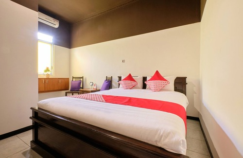 Borobudur Hotel | OYO 2519 Mayang Garini