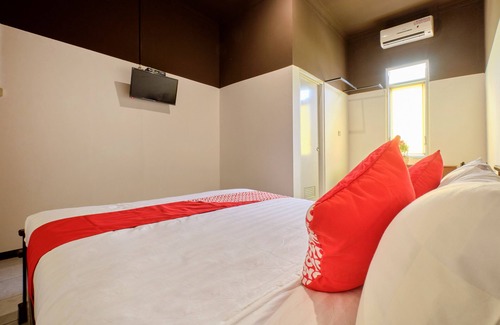 Borobudur Hotel | OYO 2519 Mayang Garini