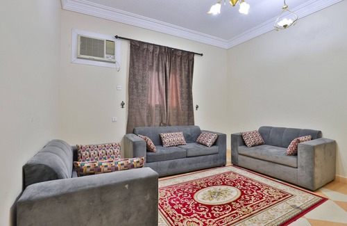 Abha Hotel | OYO 369 Arwa Alqosor