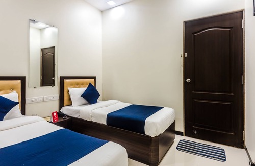 Sakinaka Hotel | OYO 8298 Zee Residency