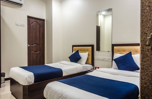 Sakinaka Hotel | OYO 8298 Zee Residency