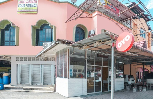 Kampung Bukit Bunga Hotel | OYO 90321 Hotel Bajet Sri Manal